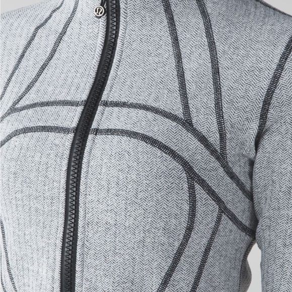 ISO ANY LULU scubas!!! WANTING TO TRADE. Comment or message:) - Picture 2 of 2